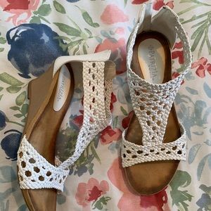 Patrizia | White Sandals size 8